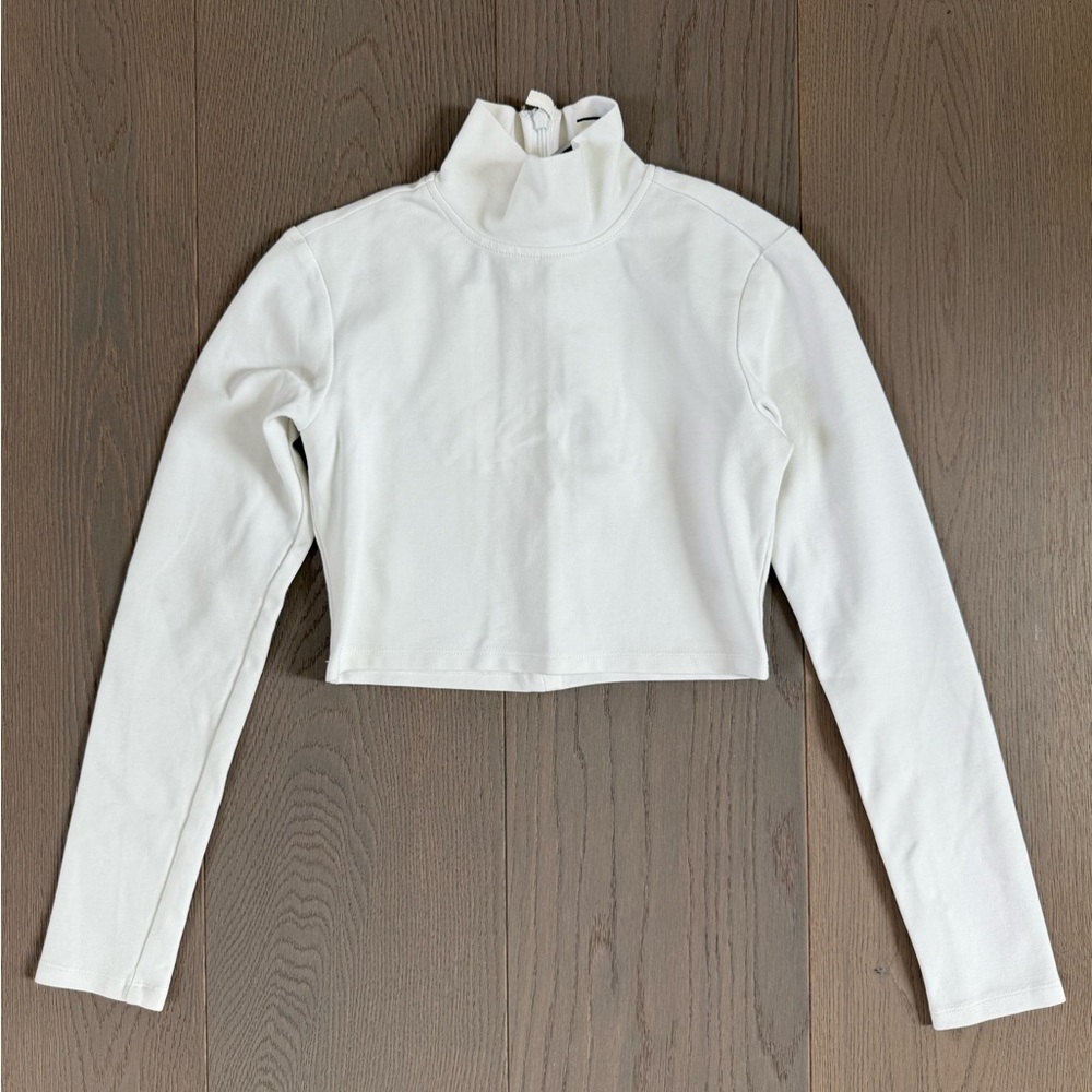 Alexis Cropped Turtleneck